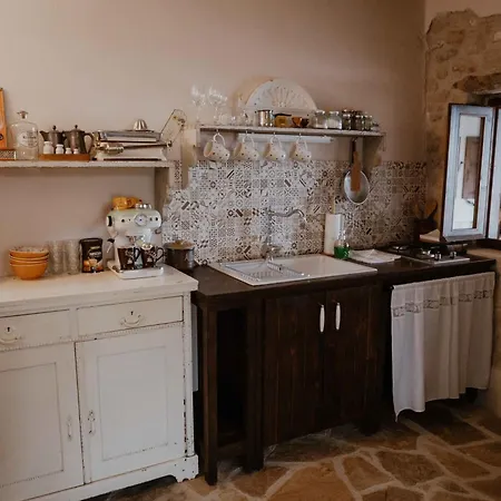 Ewas Cretan Vintage Houses- Pet Friendly Holiday home