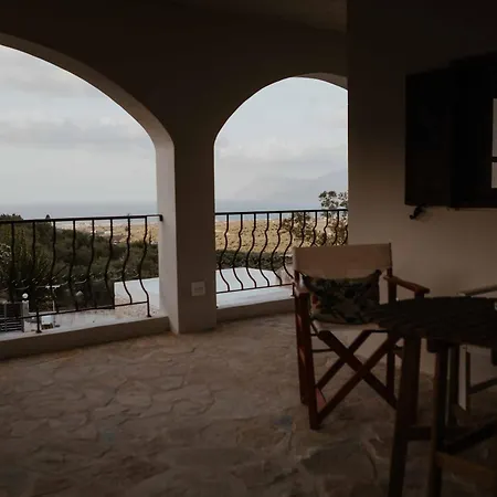Ewas Cretan Vintage Houses- Pet Friendly Holiday home Kharkhaliana