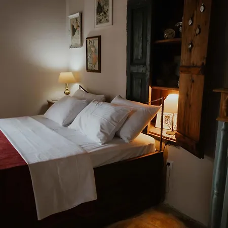 Ewas Cretan Vintage Houses- Pet Friendly Holiday home Kharkhaliana
